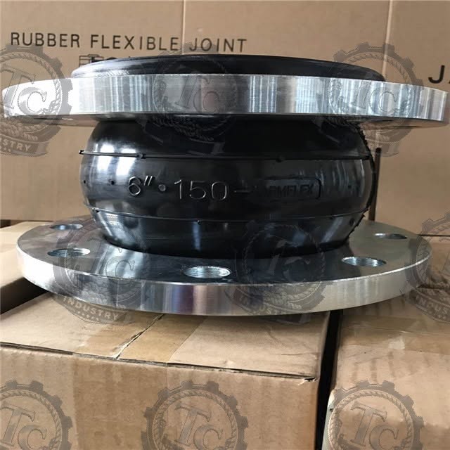 ข้อต่ออ่อนยาง Rubber Expansion Joint หน้าแปลนเหล็ก สำหรับลดแรงสั่นสะเทือนในระบบท่อ